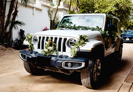 Jeep Wrangler Rubicon Wedding Car