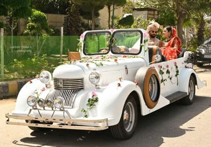 Luxury Vintage Wedding Car